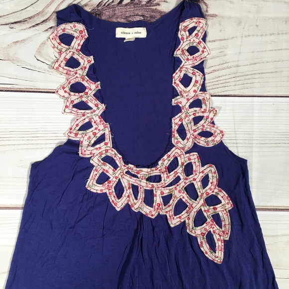 Silence & Noise Floral Applique Tunic Tank Small - Picture 2 of 4
